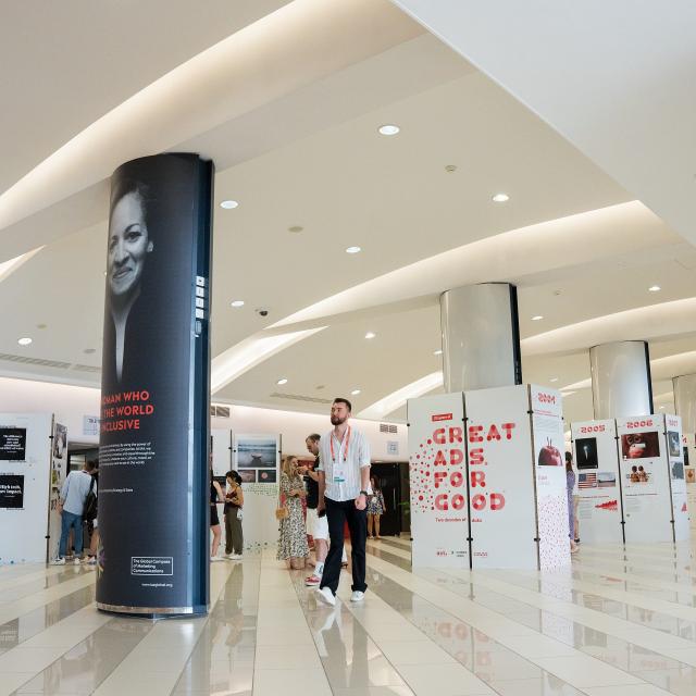 Foyer Orchestre Theatre Claude Debussy