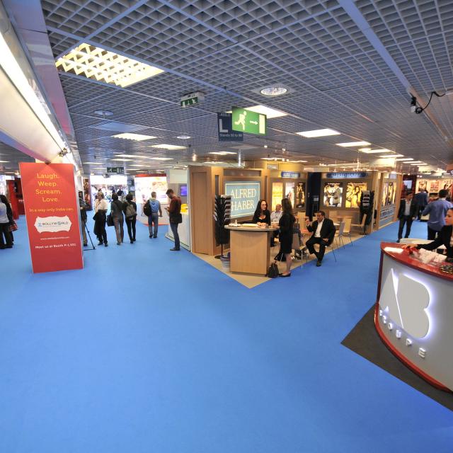 Hall Des Expositions Stand