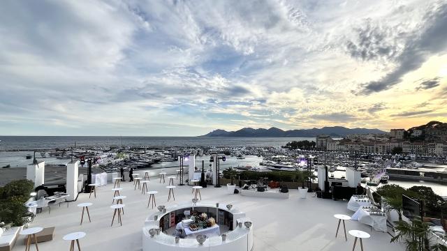 Terrasse Grand Large montage cocktail - Cannes